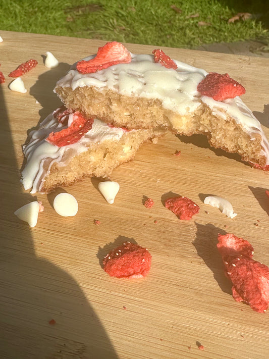 Strawberries & Cream Cookie